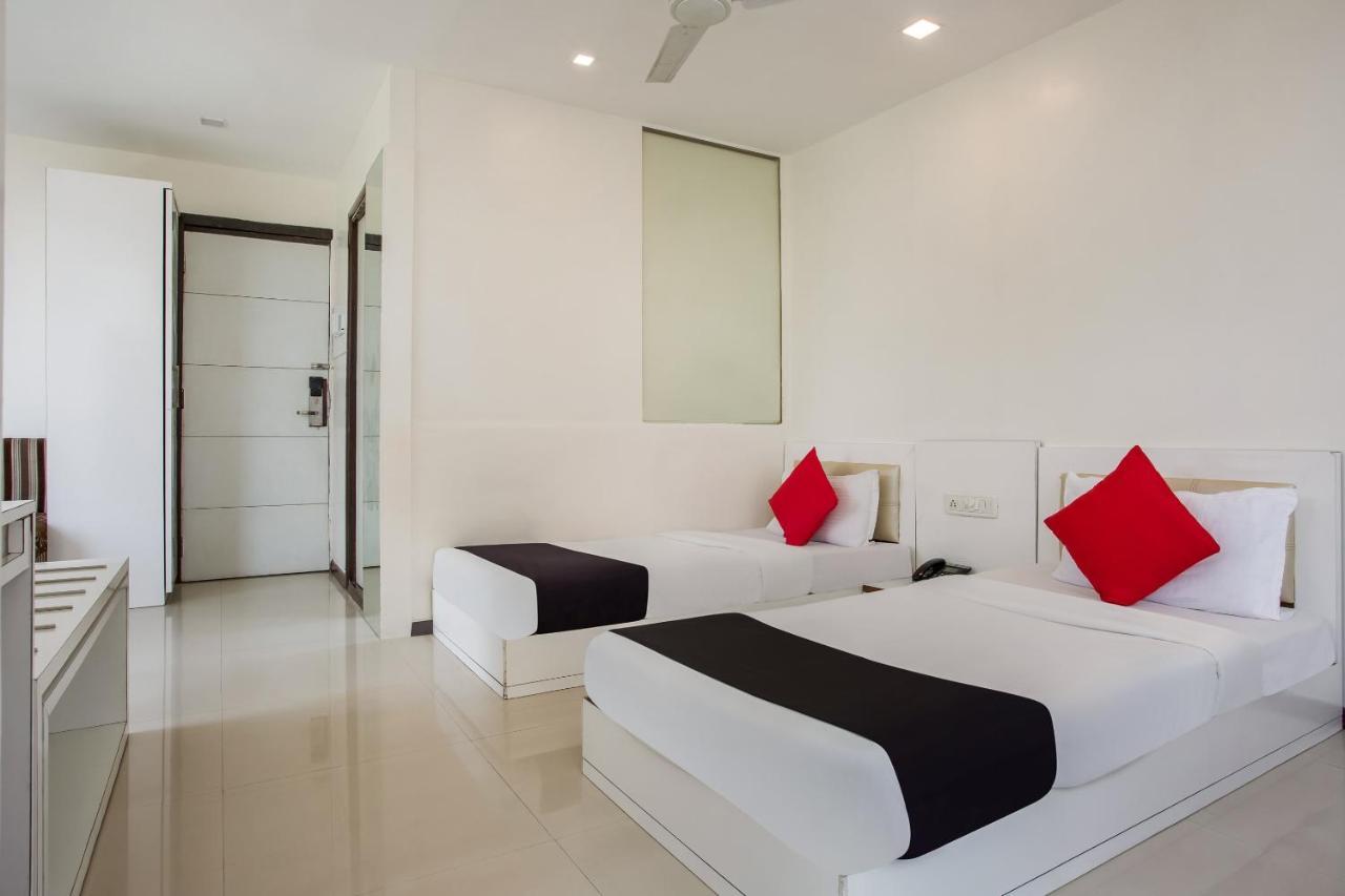 Capital O 35557 Hotel Aura Bombay Eksteriør billede
