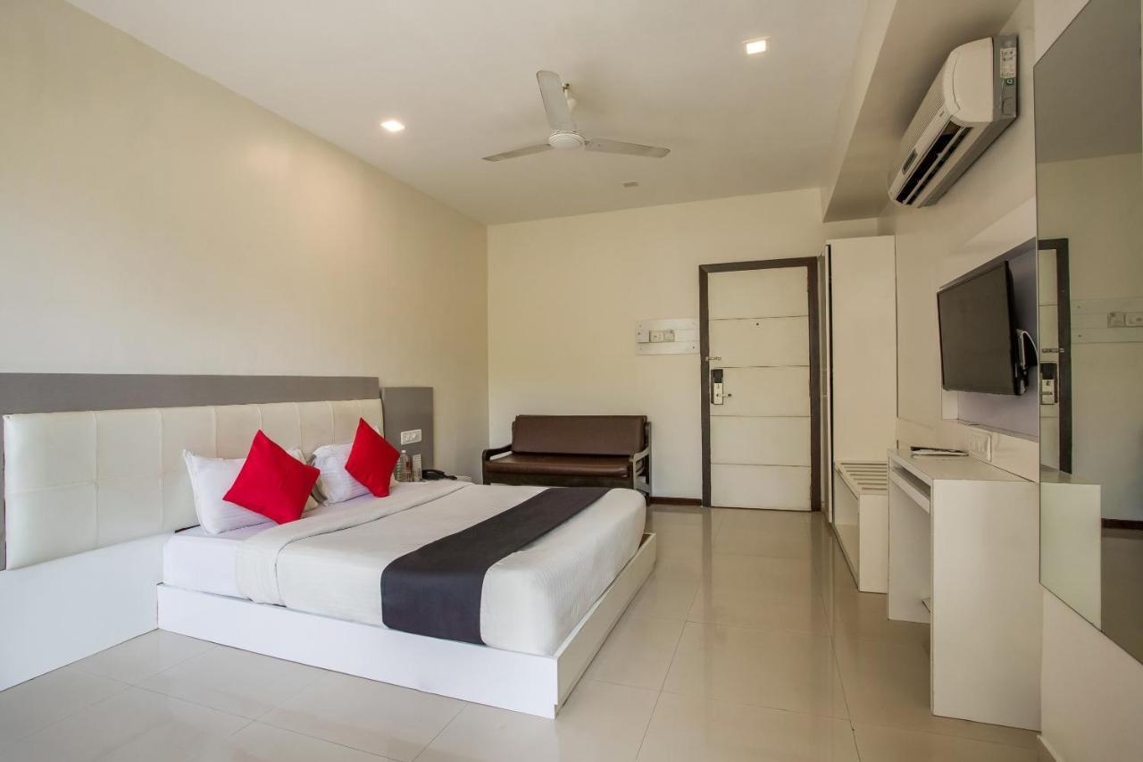 Capital O 35557 Hotel Aura Bombay Eksteriør billede