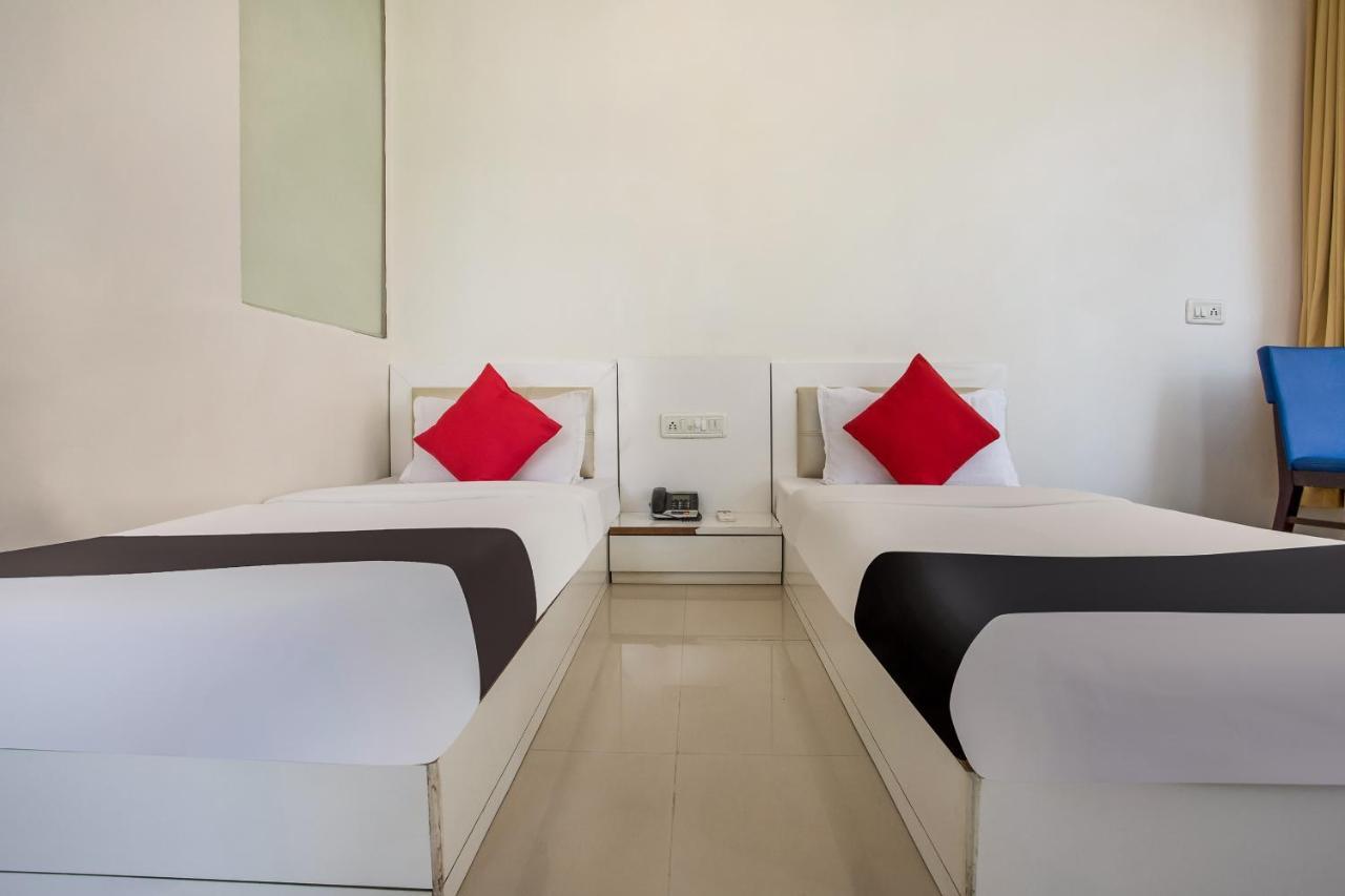 Capital O 35557 Hotel Aura Bombay Eksteriør billede