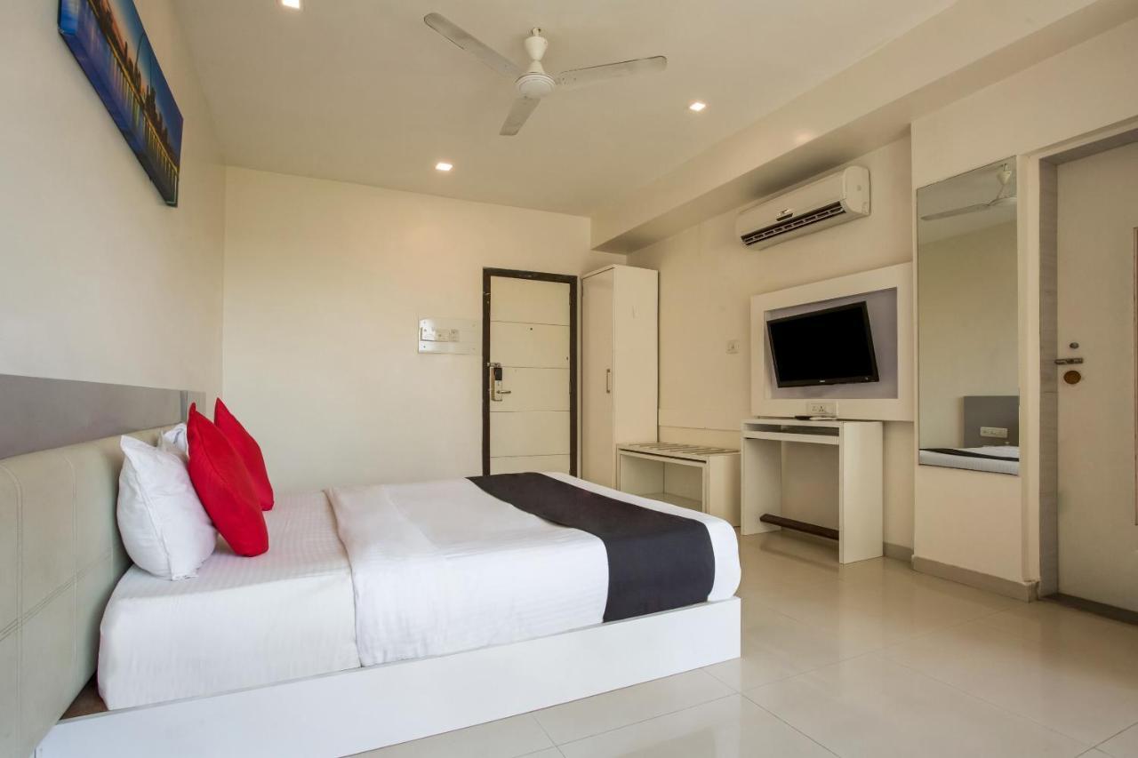 Capital O 35557 Hotel Aura Bombay Eksteriør billede