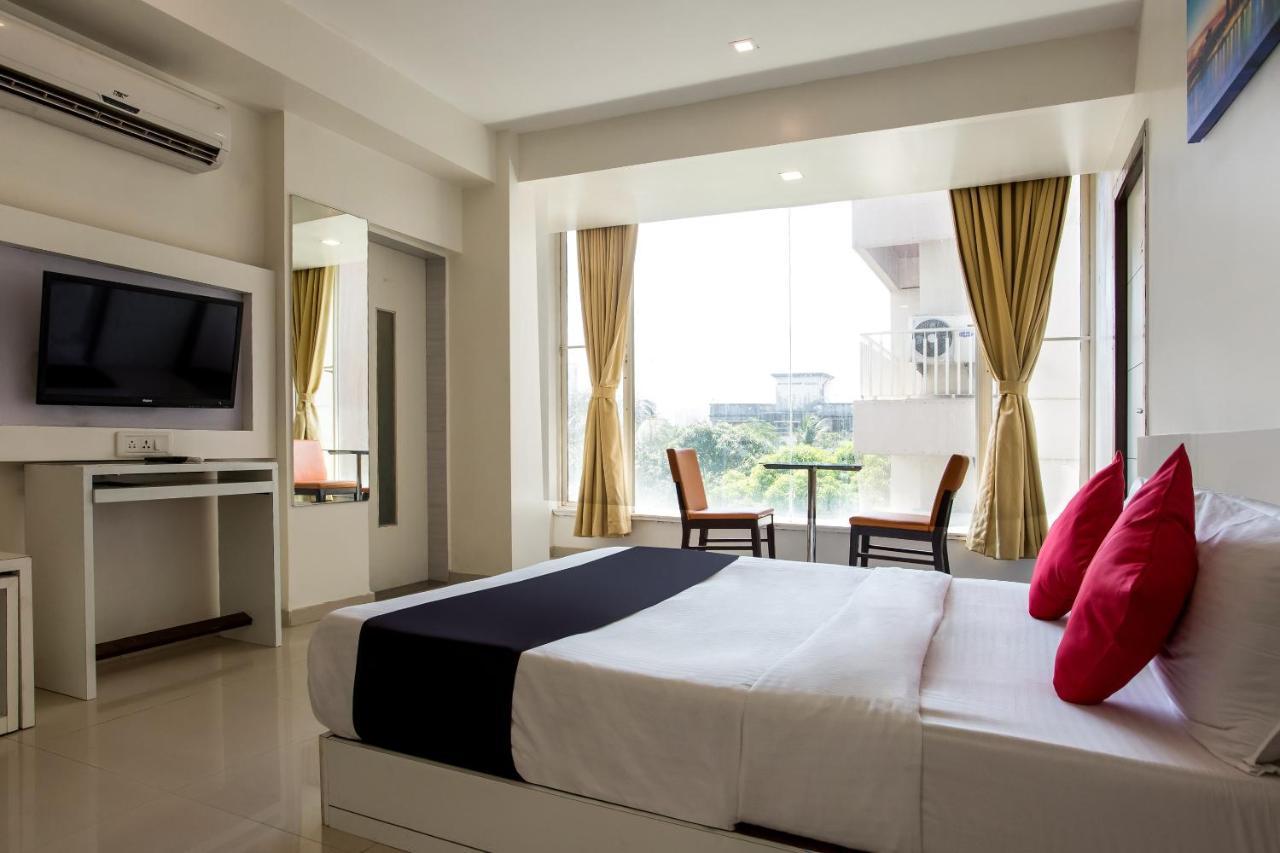 Capital O 35557 Hotel Aura Bombay Eksteriør billede