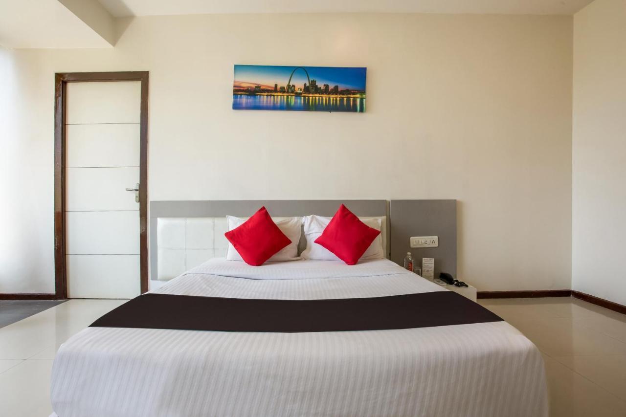 Capital O 35557 Hotel Aura Bombay Eksteriør billede