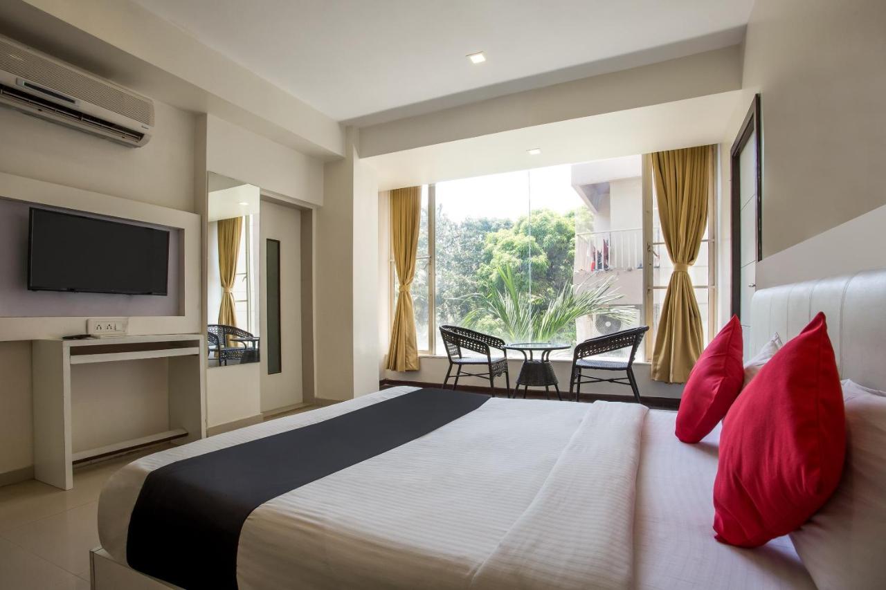 Capital O 35557 Hotel Aura Bombay Eksteriør billede